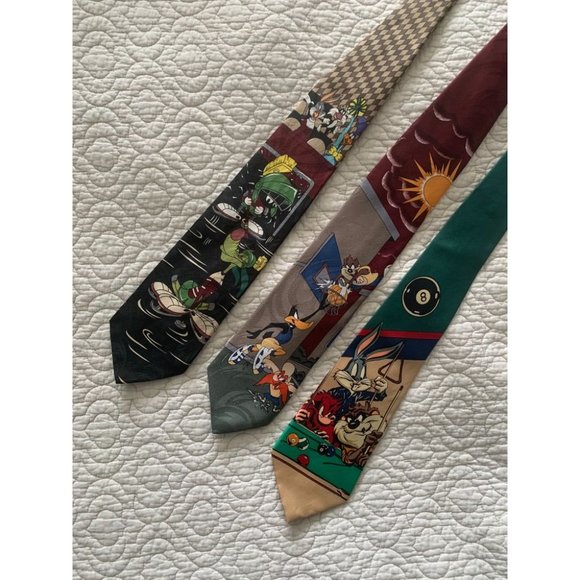 Warner Bros. neck tie - Picture 4 of 4